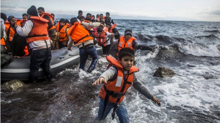 Țările UE care refuză să găzduiască migranți sau solicitanți de azil ar putea fi taxate cu până la 20.000 de euro pentru fiecare refuz