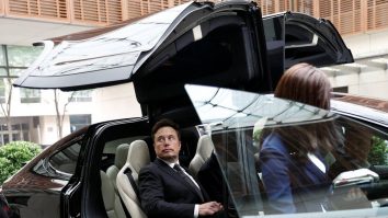 Elon Musk a luat cea mai lungă pauză din ultimul an de la Twitter. CEO-ul Tesla a făcut o călătorie în China, țara în care platforma este interzisă
