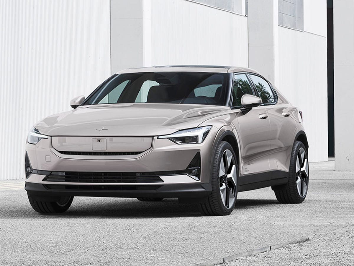 VIDEO. Polestar 2 face update pentru 2024. Mașina va avea până la 654 km autonomie.