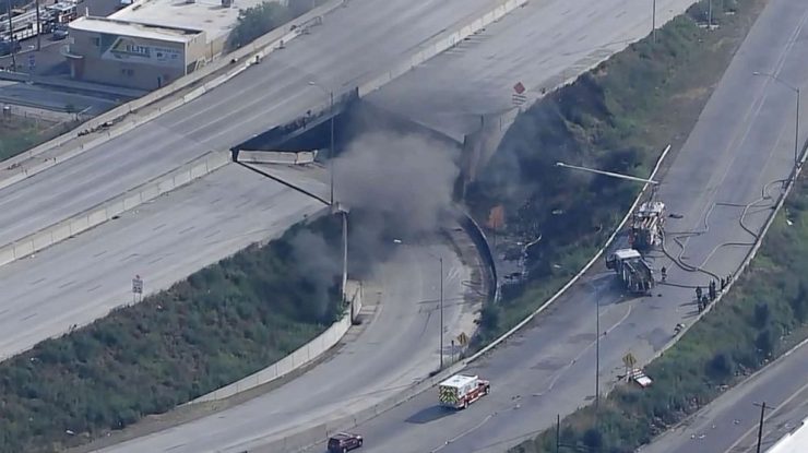 VIDEO. O porțiune de autostradă s-a prăbușit în Philadelphia. Evenimentul a fost provocat de un incendiu