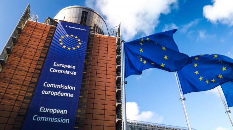 Comisia Europeană propune ca tot conținutul produs de inteligența artificială să fie etichetat