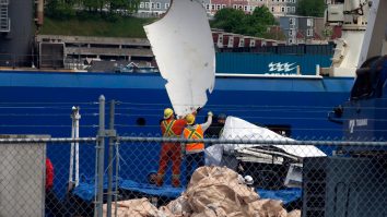 Primele imagini cu rămășițele submersibilului Titan. Mai multe bucăți au fost aduse la țărm la câteva zile după „implozia catastrofală”