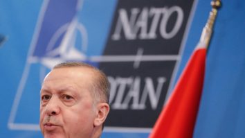 Turcia efectuează o operațiune în nordul Siriei. Are ca ținte clădiri ale Partidului Muncitorilor din Kurdistan