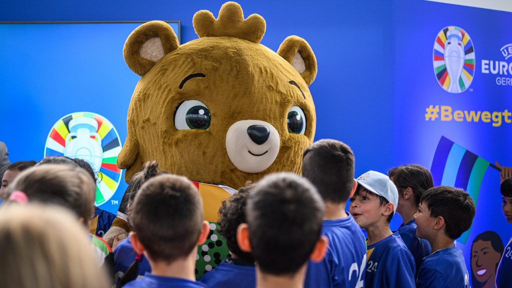 FOTO. Cum arată mascota de la EURO 2024? Fanii vor alege prin vot numele acesteia
