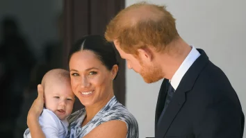 Prințul Archie, surprins la cea de-a patra aniversare. Ce cadou a primit de la proprietarii unui magazin