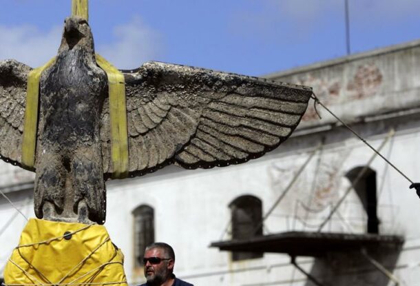 Vulturul de bronz al unei nave de luptă naziste a fost salvat de la topire. Uruguayul voia să-l transforme într-un porumbel al păcii