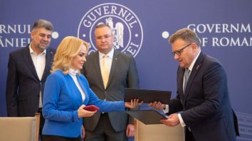 Cad miniștrii ca spicele. Budăi și Firea sunt doar țapi ispășitori?