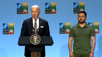 VIDEO. Joe Biden se ține de glume. Cum îi ia peste picior pe jurnaliști