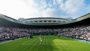 Astăzi încep sferturile de finală la Wimbledon. Se dispută unul dintre cele mai așteptate meciuri: Iga Swiatek o întâlnește pe Elina Svitolina