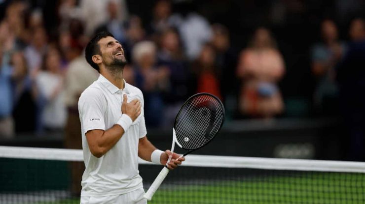 Wimbledon: „Invincibilul”  Novak Djokovic îl bate pe Jannik Sinner și ajunge în finală