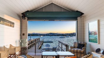 FOTO. Suma record plătită de un bărbat pentru o clădire de lux în care nu are voie să doarmă. Unde se află proprietatea