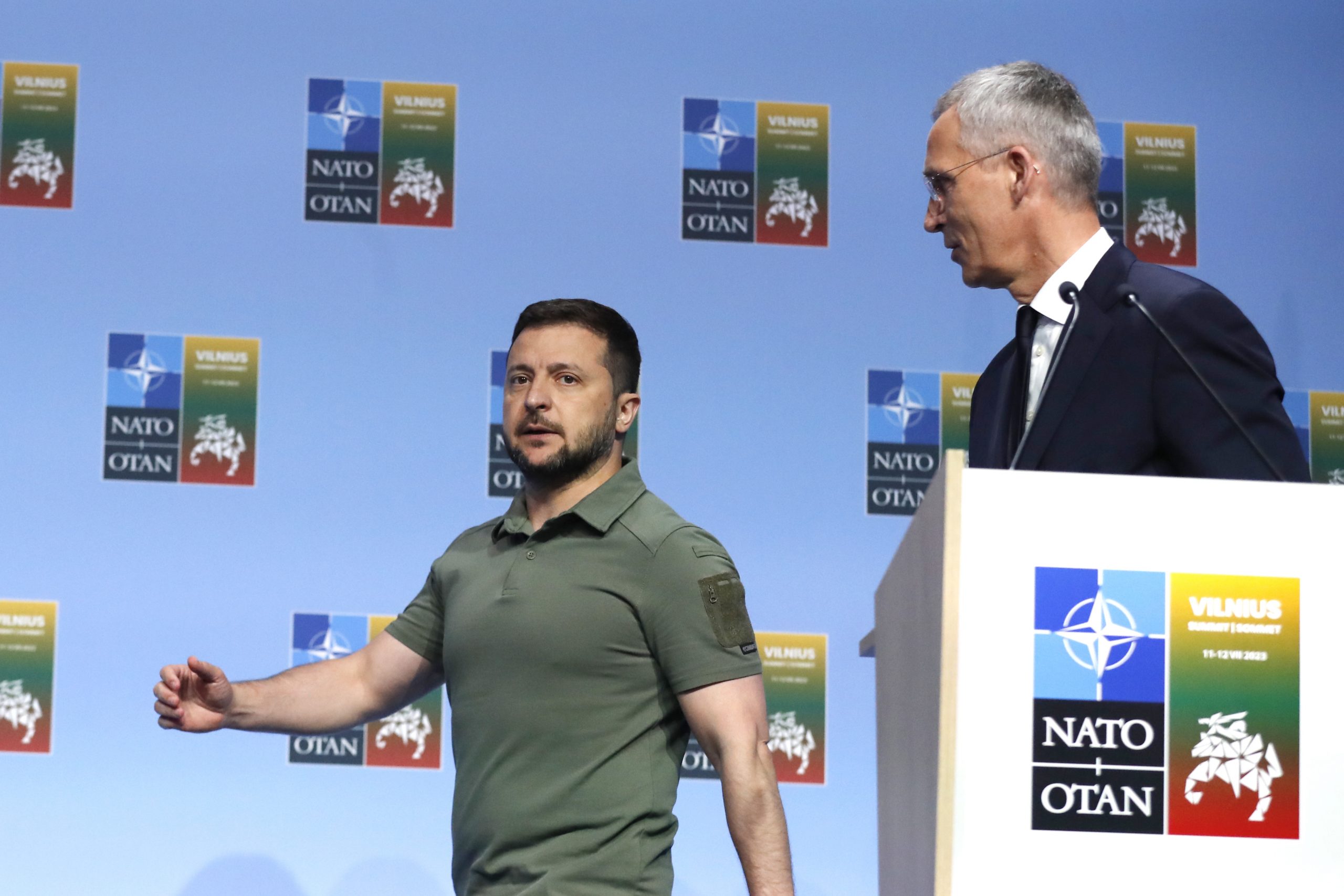 Ucraina cere condiții clare pentru aderarea la NATO. Zelenski: Le percepem exact ca fiind condiții sigure. Înțelegem că Ucraina nu poate deveni membră a NATO cât timp războiul continuă