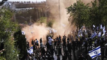 Protestele continuă în Israel. UE, UK, Germania, SUA cer să fie asigurată independența justiției