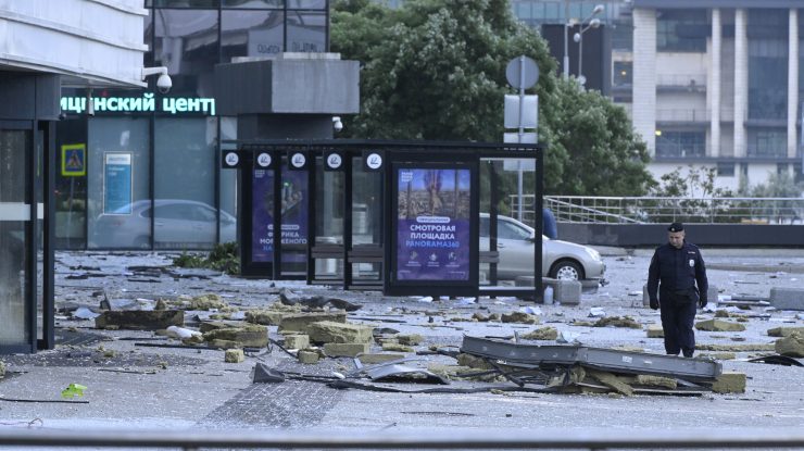 LIVE UPDATE. Ziua 524 de război. VIDEO – O dronă a lovit cel mai înalt zgârie-nori din Moscova/Spitalul din Herson a fost bombardat. Un medic a fost ucis şi o asistentă rănită