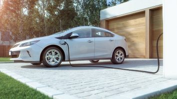 Ce se întâmplă cu mașina electrică pe caniculă? Recurrent a analizat 7.500 de modele și un singur brand impresionează