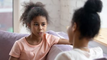 Unul din zece copii s-a gândit la sinucidere. Ce măsuri a luat Guvernul Marii Britanii