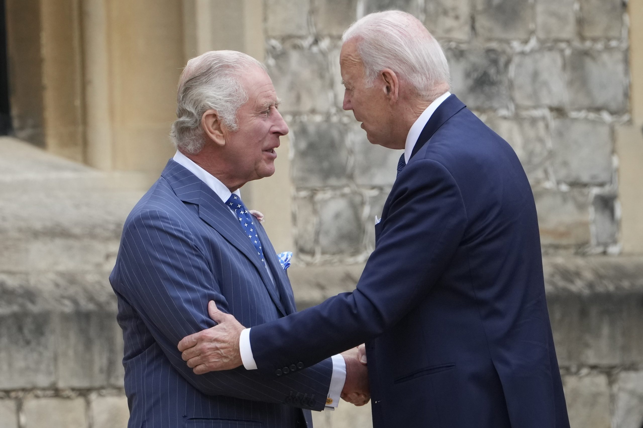 Joe Biden, la prima întâlnire cu Regele Charles al III-lea după încoronare: Suntem puternici ca o stâncă