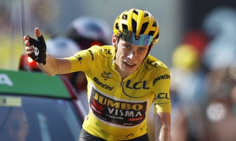 Ciclistul Jonas Vingegaard câștigă Turul Franţei pentru al doilea an consecutiv