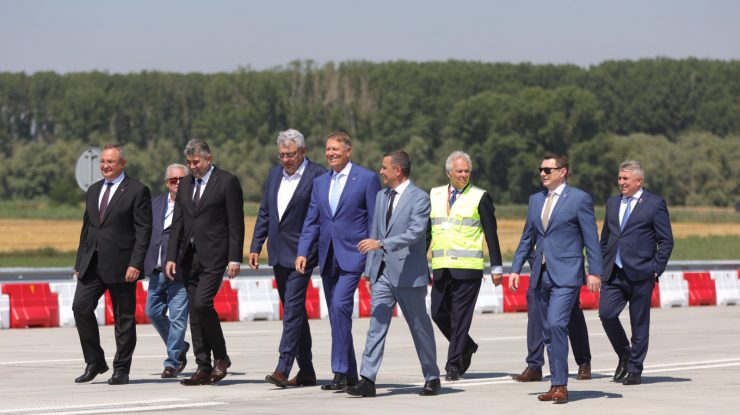 OPINIE: Pentru câteva minute am uitat cine este premierul României