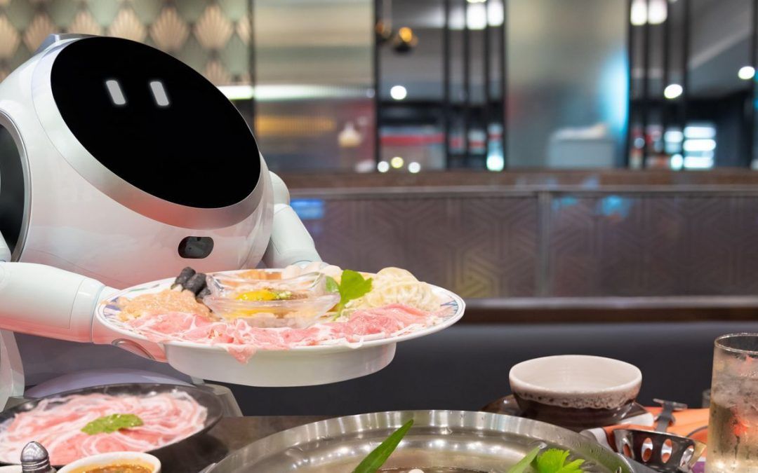 Inteligența artificială intră și în bucătăria restaurantelor. Cum revoluționează AI-ul industria hotelieră