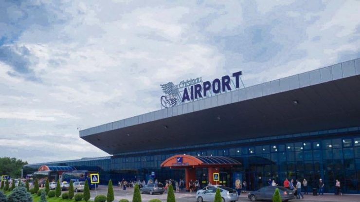 Presa din Moldova: Atacatorul de la Aeroportul Chișinău ar fi un interlop căutat pentru răpirea unui bancher