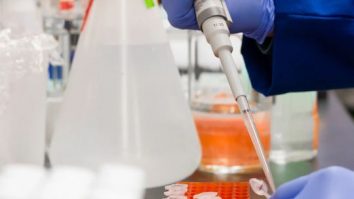 OMS: Un bărbat a fost testat pozitiv pentru sindromul respirator, care poate fi fatal. Ce simptome a avut când a ajuns la spital