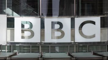 Un prezentator BBC este acuzat că a plătit o adolescentă să-i ofere fotografii cu caracter sexual. Piers Morgan: „Un scandal care va zgudui Marea Britanie”