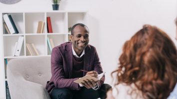 STUDIU. Numărul tinerilor care suferă de stres sau anxietate a crescut. Ce motive oferă experții