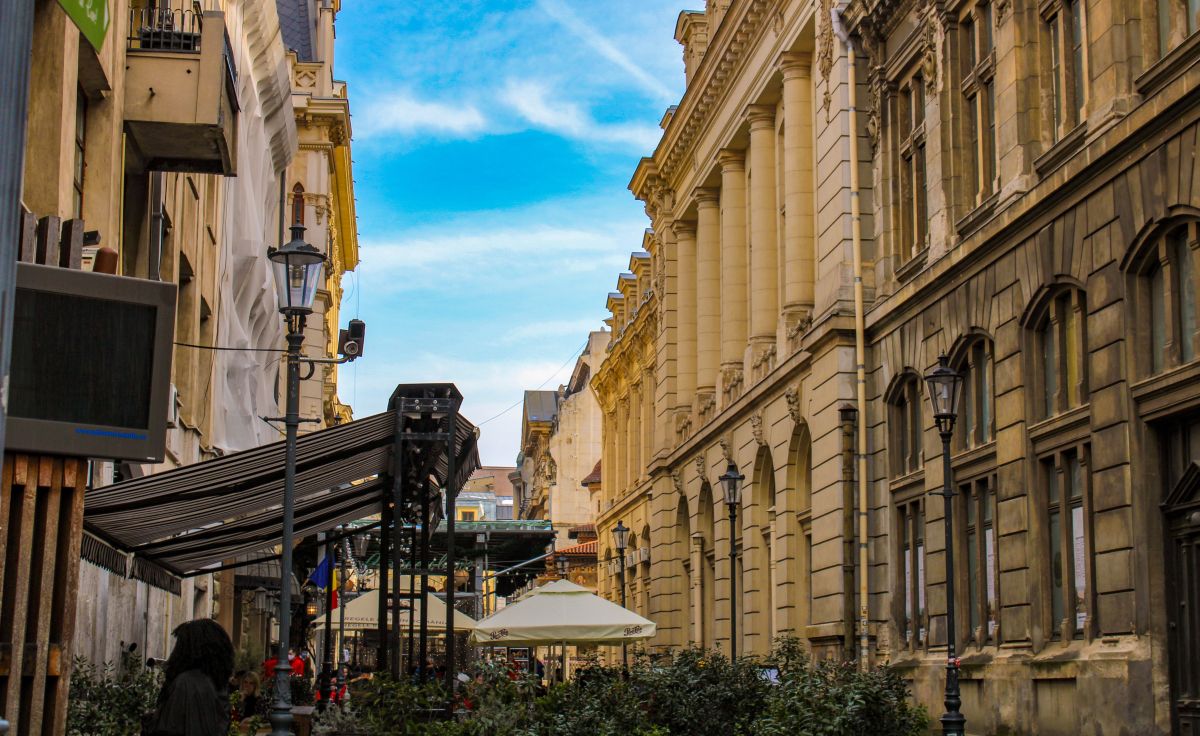 Cum petreci weekendul? Expoziții, concerte și evenimente unde uiți de caniculă