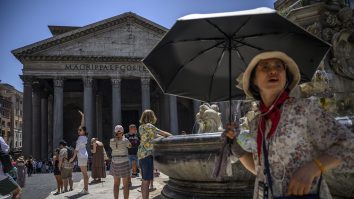 Anticiclonul Cerberus aduce căldură ucigașă în Europa. Când ajunge valul de caniculă și ce țări vor fi afectate