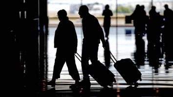 Românii zboară mult și departe. 11 milioane de oameni au zburat de pe aeroporturile din România în 2023