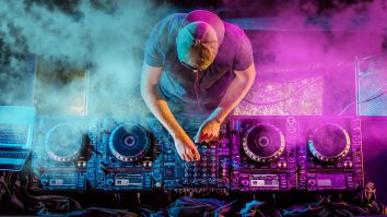 Poate A.I. să înlocuiască un DJ? Specialiștii arată că programele software pot mixa muzică
