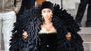 FOTO-VIDEO. Cardi B, apariție spectaculoasă la Schiaparelli Haute Couture, după disputa cu Offset