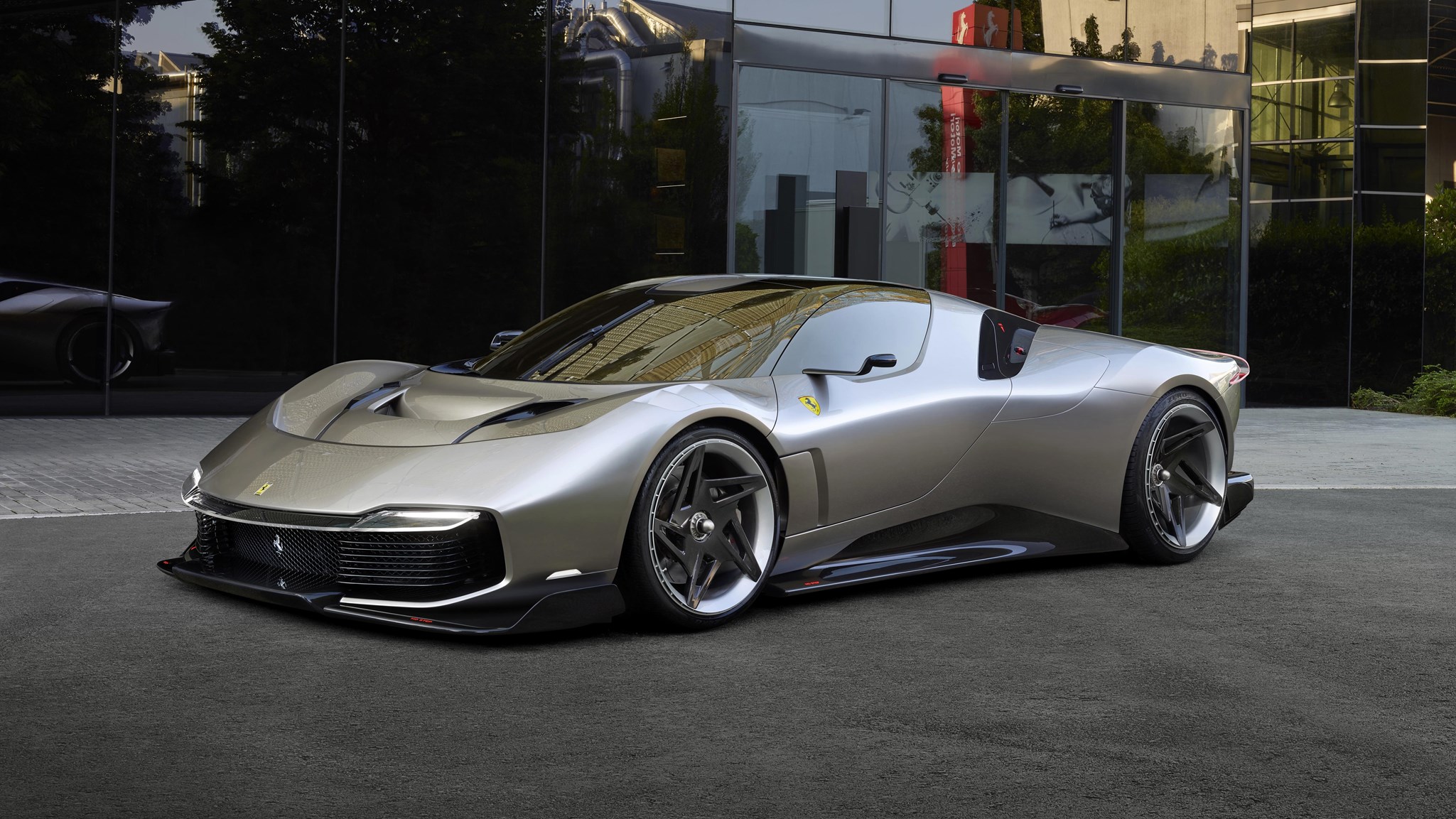 VIDEO. Ferrari KC23 și-a făcut debutul. Mașina va fi expusă la Muzeul Ferrari din Maranello