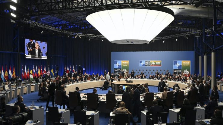 Ucraina și NATO condamnă atacurile Rusiei aproape de România. Mircea Geoană: NATO este solidară cu aliații din zona Mării Negre