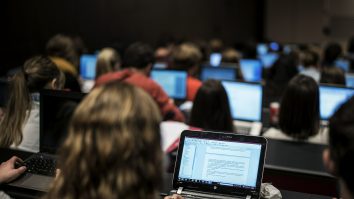 România are un deficit de 25.000 de IT-iști. Ce soluții găsesc angajatorii pentru aceste joburi