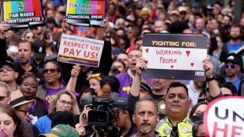 Actorii de la Hollywood semnează o scrisoare prin care susțin greva scenariștilor. Meryl Streep, Mark Ruffalo sau Jennifer Lawrence, printre semnatari