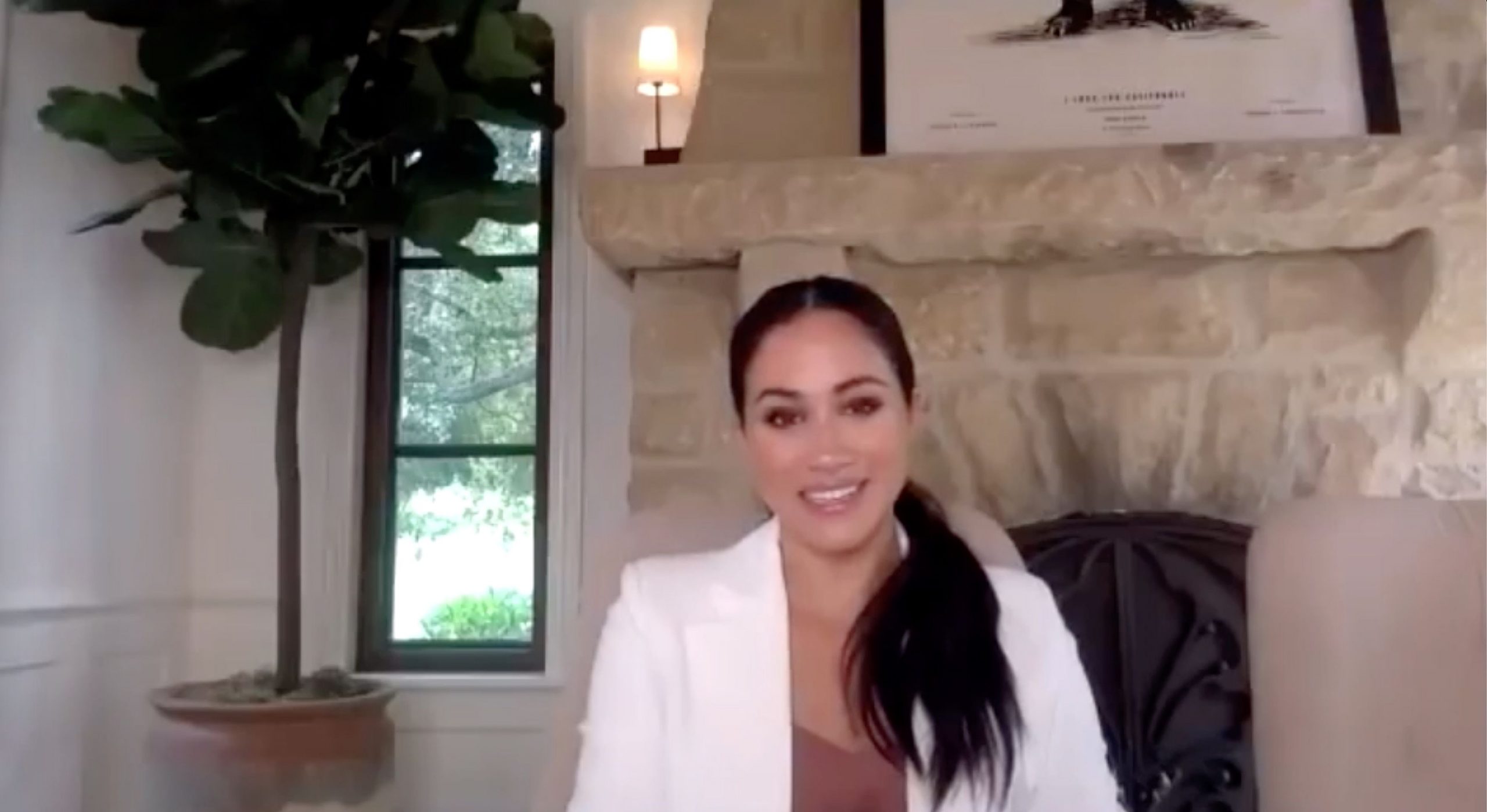 Meghan nu este afectată de fiascoul neînțelegerii cu Spotify: „Sunt doar oameni geloși și răi care aruncă cu pietre”