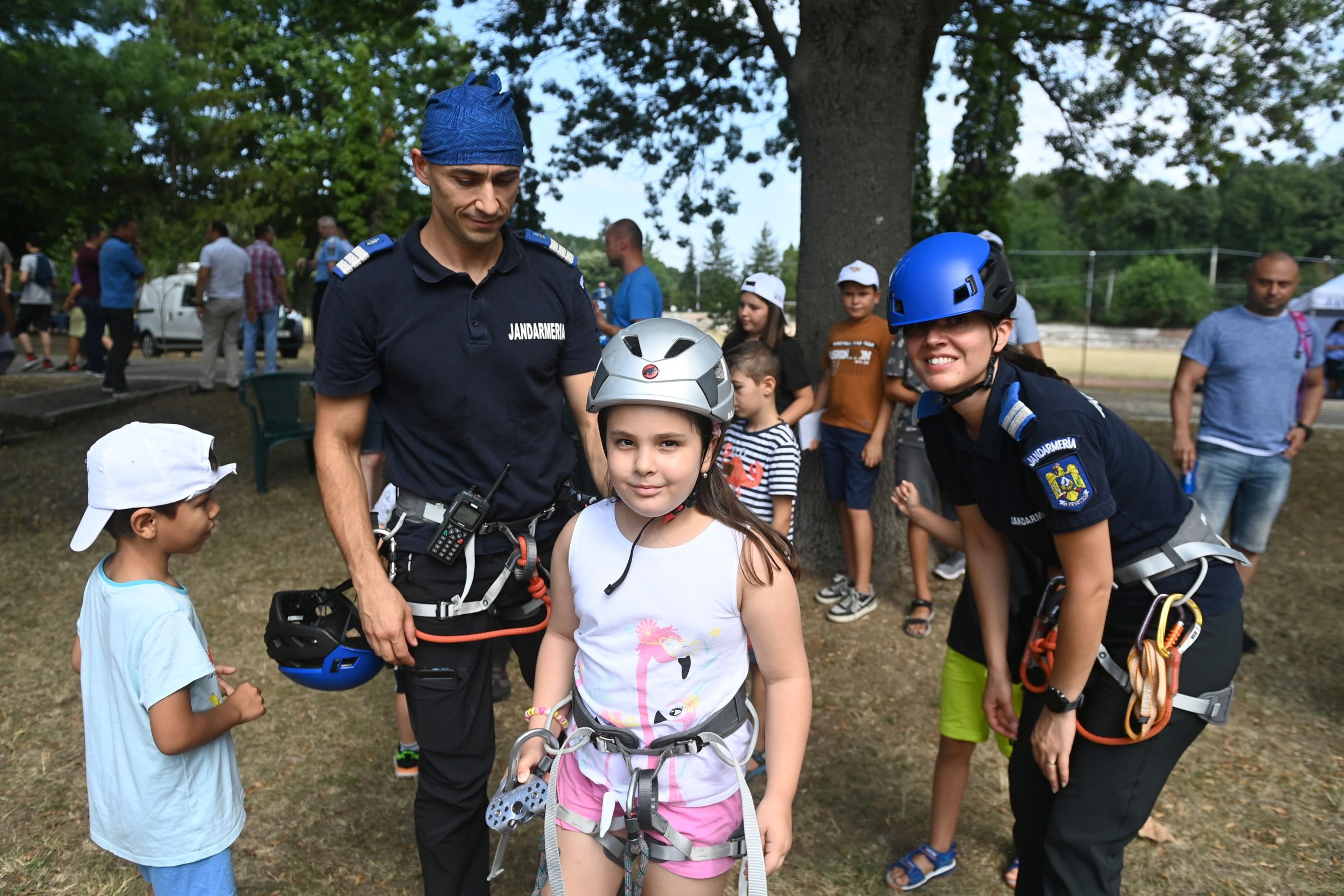 Tu ce tabără de vară alegi pentru copilul tău?Andrei Samoil: Le arătăm copiilor cum să-și depășească fricile într-un mod structurat