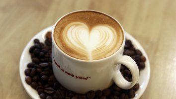 Ce cafea să consumi pe timp de vară? Rețete ușor de făcut