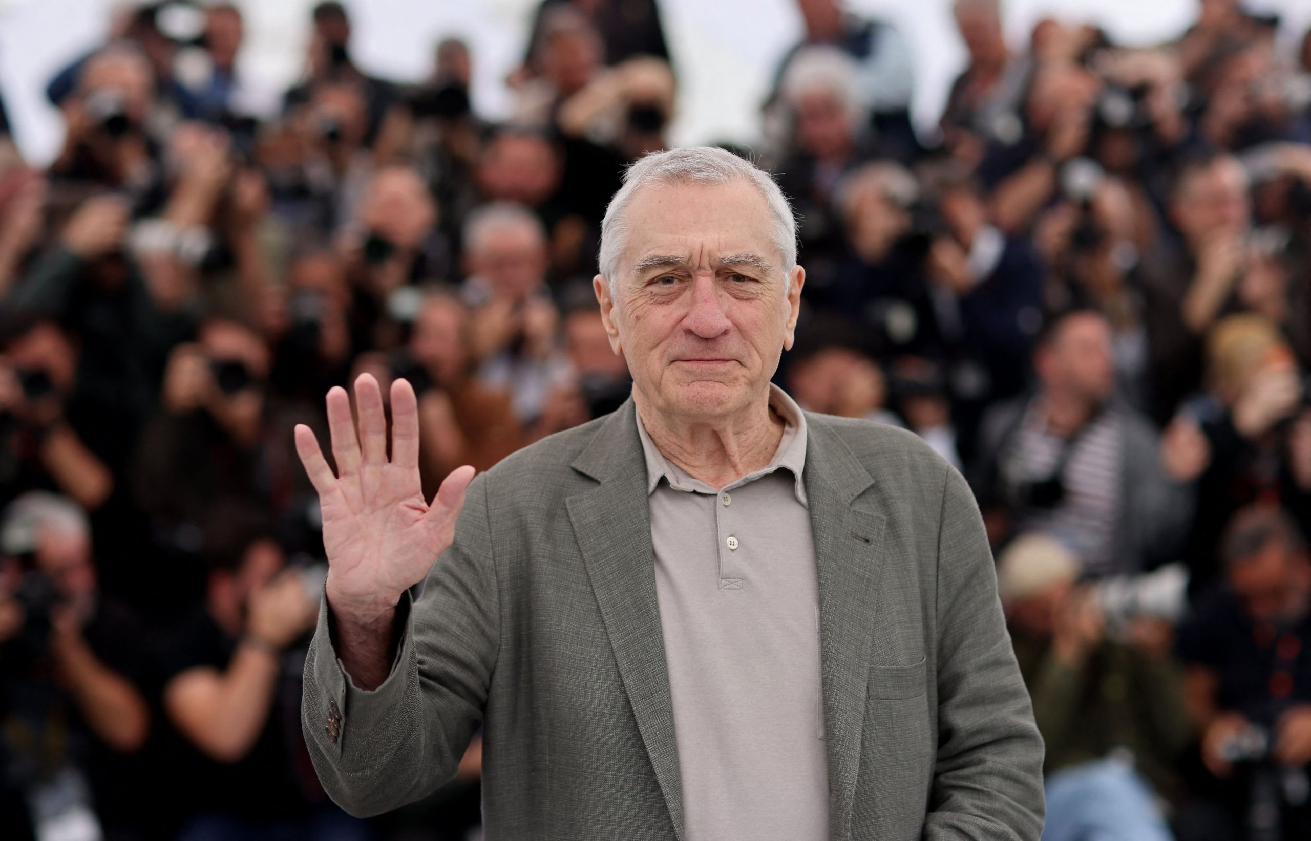 Nepotul lui Robert De Niro a murit la vârsta de 19 ani. Mesajul emoționant al mamei adolescentului: „Mi-aș fi dorit ca iubirea să te salveze”