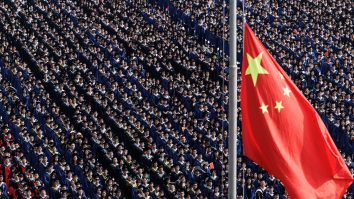 China oferă recompensă în bani cuplurilor care vor să se căsătorească