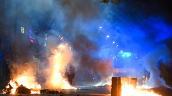 Revoltele din Franța: Bunica lui Nahel Merzouk cere încetarea violențelor după a cincea noapte de tensiuni: „Opriți-vă!”