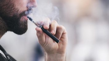 Societatea Americană de Cardiologie: Țigările electronice nu le sunt recomandate celor cu boli cronice de inimă