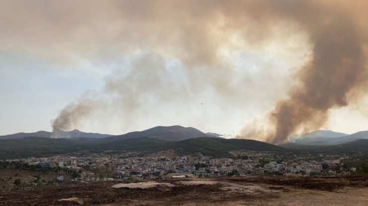 Weekend canicular în Grecia. Care sunt zonele în alertă ridicată de incendiu vineri