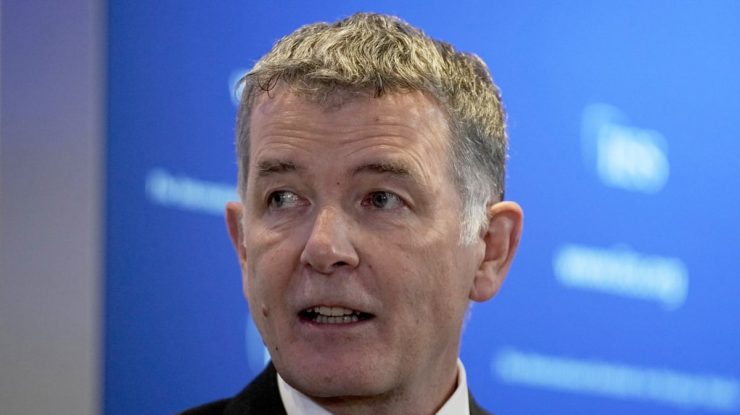 Șeful MI6, apel către soldații care vor să dezerteze: „Rușii nemulțumiți spionează pentru Marea Britanie”