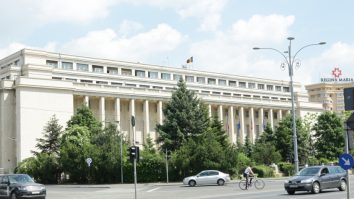 Adrian Axinia, deputat AUR: Vrem să micșorăm numărul de ministere. Sunt mulți oameni din instituțiile publice care nu au ce căuta acolo