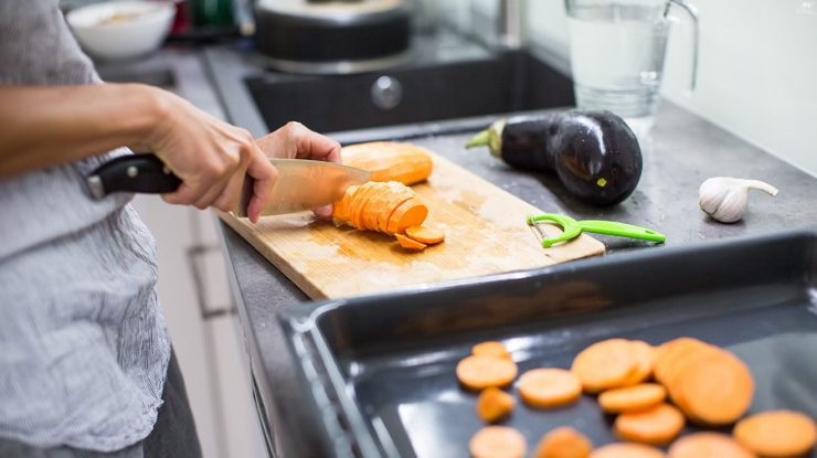 Dieta paleo: Ce mănâncă doctorul care a pus bazele regimului oamenilor cavernelor