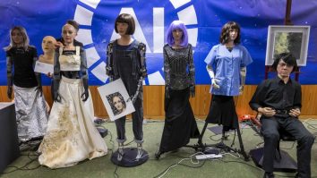 Roboții umanoizi anunță că nu vor fura locurile de muncă ale oamenilor: „Vom lucra alături de ei pentru a oferi asistență și sprijin”