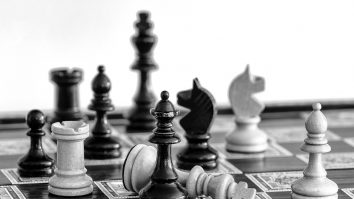 Joe Biden în mat. Gari Kasparov: „O să aibă sânge pe mâini. Să trimită în Ucraina avioane, nu gânduri bune și rugăciuni!”